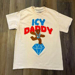 Cream Short Sleeve Tee with “ICY DADDY” Graphic Design